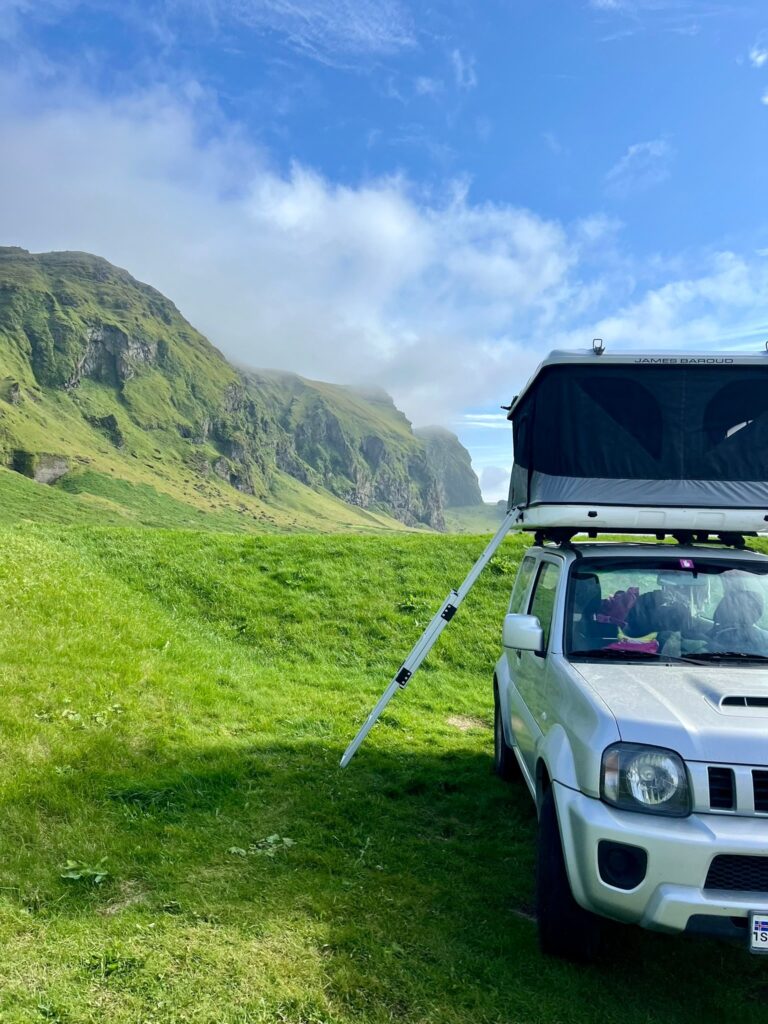 Island Route mit Dachzelt
